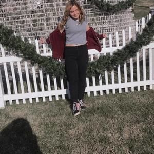 Meet your Posher, Alexus